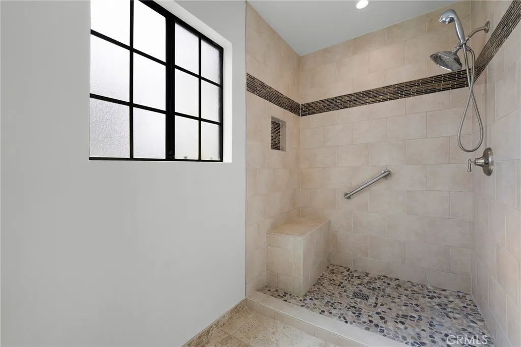 https://cdn.realtyfeed.com/cdn/127/307081248/79f0b21bc9a5517c7ae4ab06256b1d31.webp