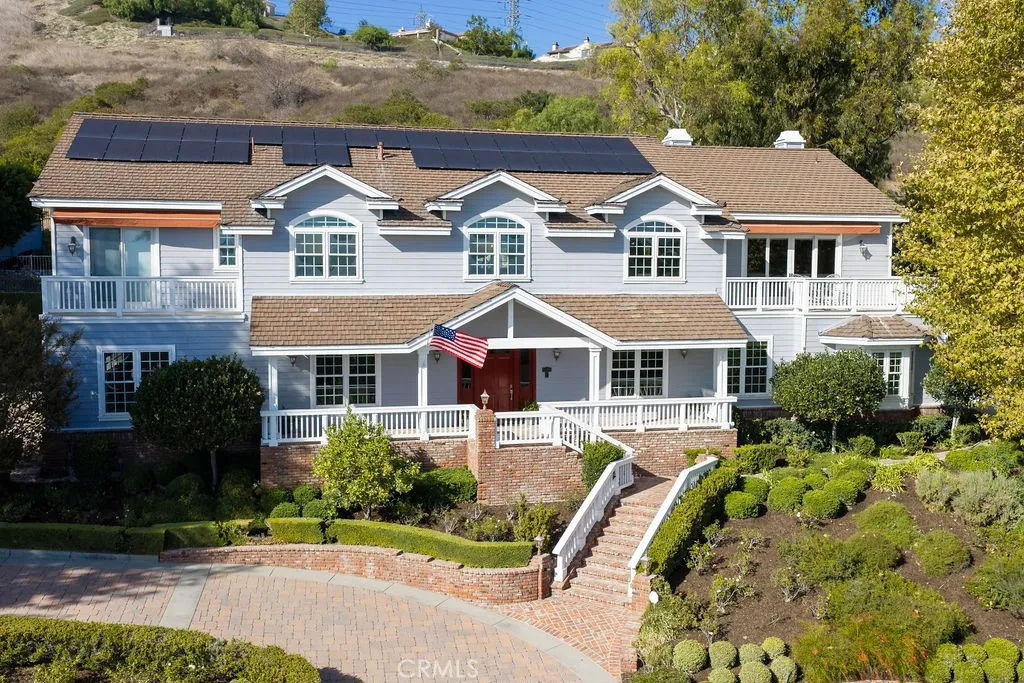 19041 Cerro Villa Drive