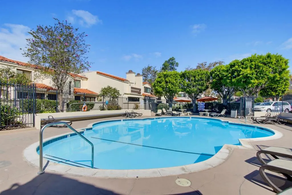 https://cdn.realtyfeed.com/cdn/127/307081317/5e2ef4d3b2d000510a97078399a32c5a.webp