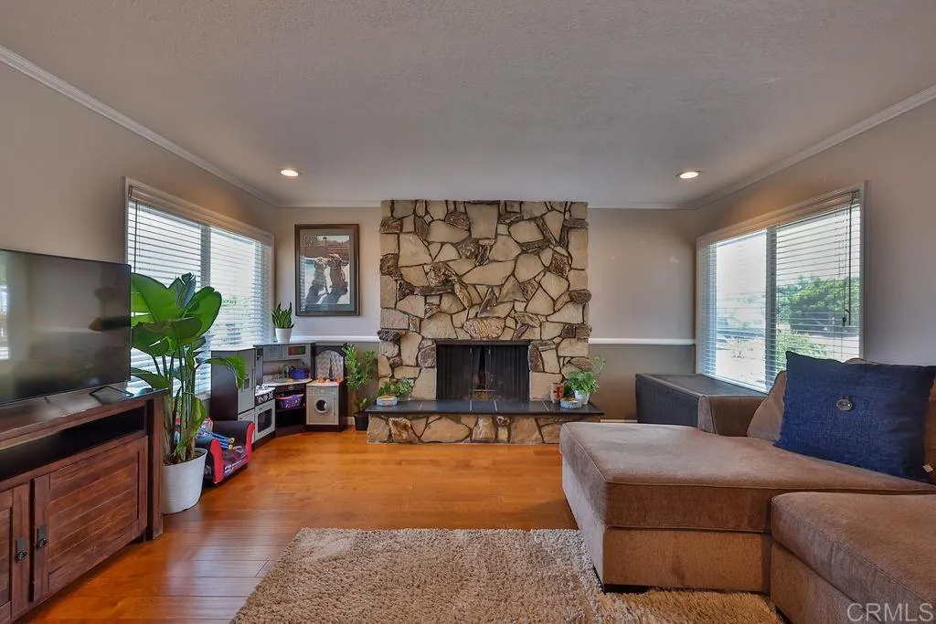 https://cdn.realtyfeed.com/cdn/127/307081343/9bf75c35f30a1671b3177f1920d15e2b.webp