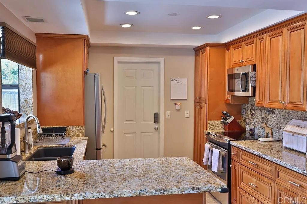 https://cdn.realtyfeed.com/cdn/127/307081343/edee6b92e035eb21a550d08411a2bc40.webp