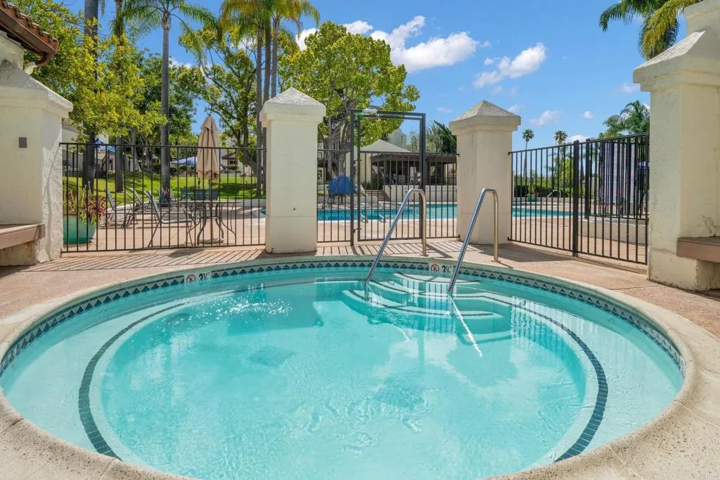 https://cdn.realtyfeed.com/cdn/127/307081363/b8191dc1c1adabb1d928e9b5687875da.webp