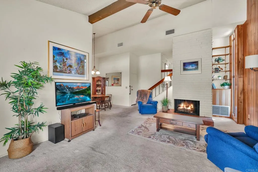 https://cdn.realtyfeed.com/cdn/127/307081363/be42be742dfa718927578ef11bed27db.webp