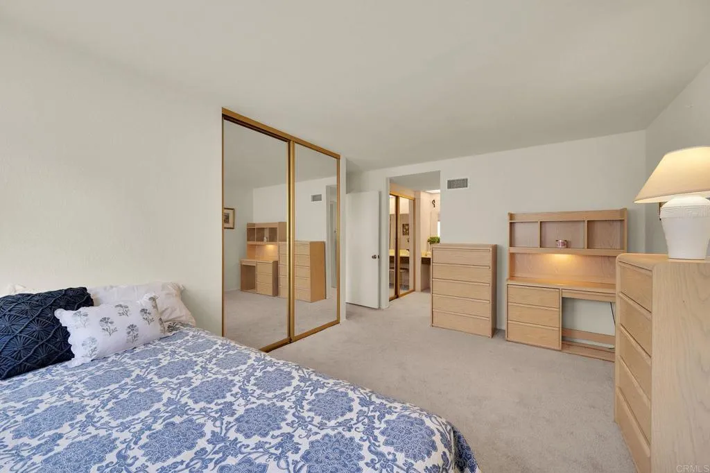 https://cdn.realtyfeed.com/cdn/127/307081363/cb358c939f83d772c87d622ffa33e6ae.webp