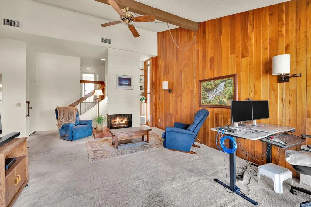 https://cdn.realtyfeed.com/cdn/127/307081363/fd43c1a685b55a31665933b25fc27c2a.webp