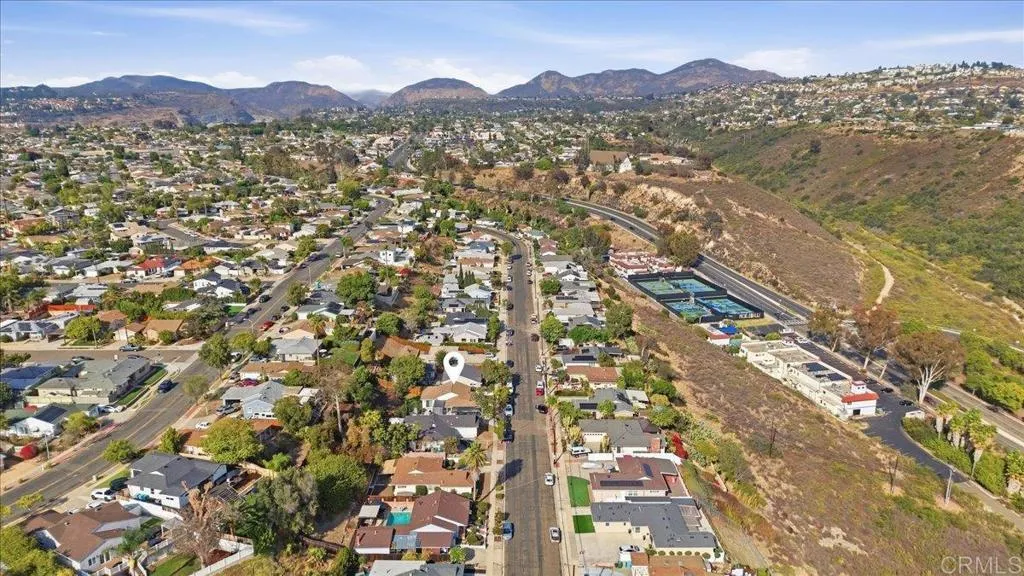 https://cdn.realtyfeed.com/cdn/127/307081432/bb563018852341834f54c363e07a4b13.webp