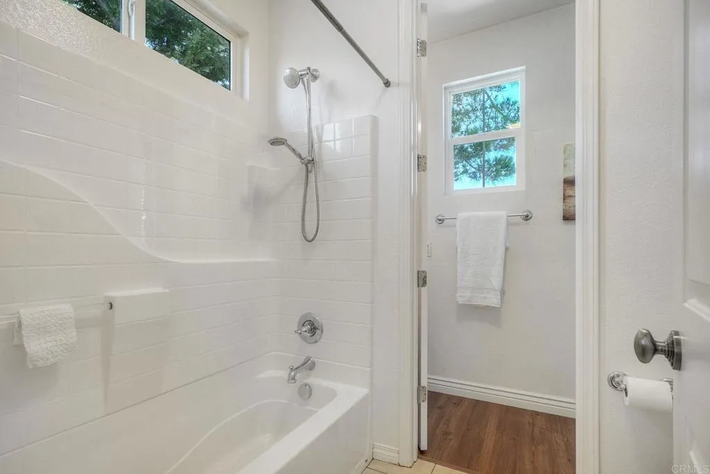 https://cdn.realtyfeed.com/cdn/127/307081436/b1c64365cc0d8a32fe1f915f134d0313.webp