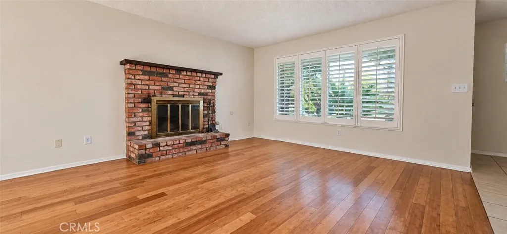 https://cdn.realtyfeed.com/cdn/127/307081462/0d5a6a244222a2b5021ee242f9e576f5.webp
