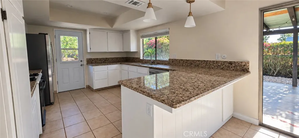 https://cdn.realtyfeed.com/cdn/127/307081462/7414ef9b0bc462f9e10df613b0969c4b.webp