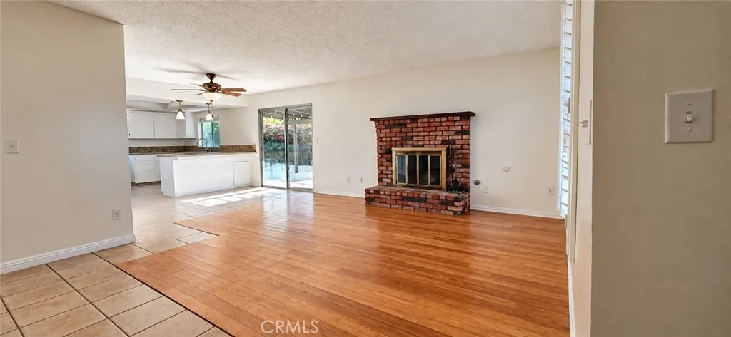 https://cdn.realtyfeed.com/cdn/127/307081462/773fbcf28f951b5fefc31623da38ea56.webp