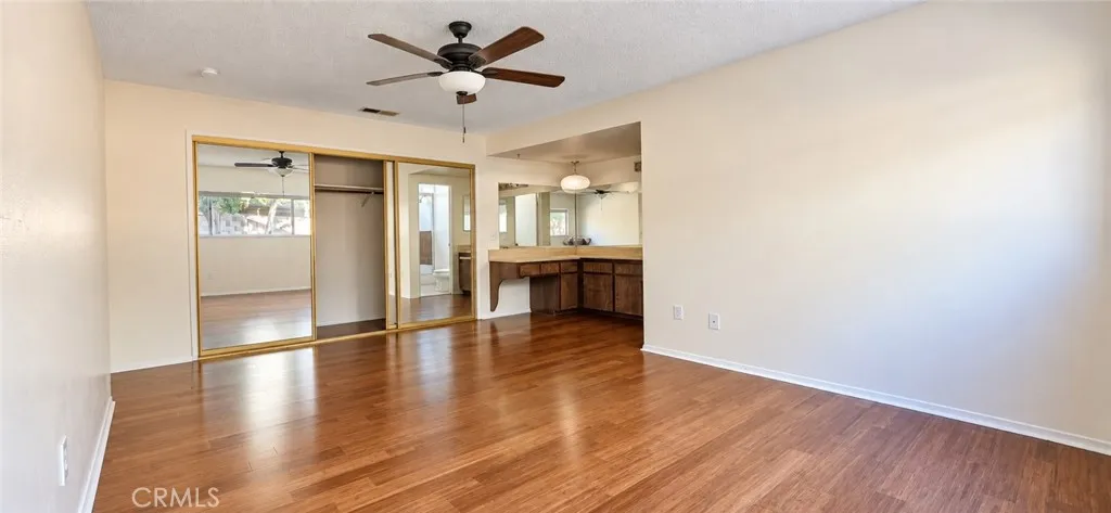 https://cdn.realtyfeed.com/cdn/127/307081462/daa758c9ba5558a8147523018000c5cd.webp