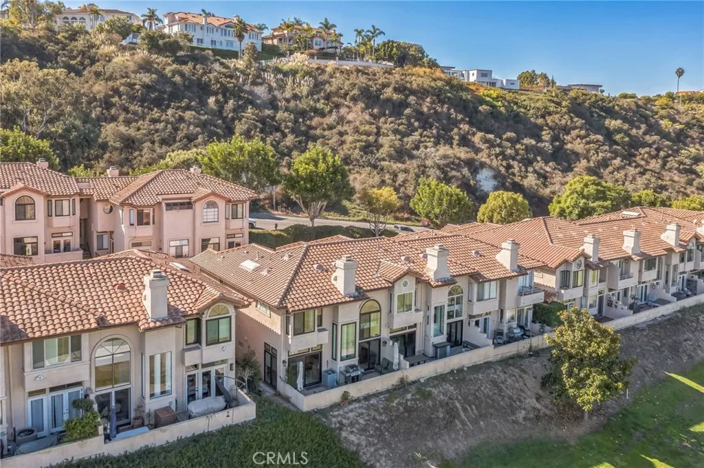 https://cdn.realtyfeed.com/cdn/127/307081490/bdae83d67cd2cc6196247252adcda4b6.webp