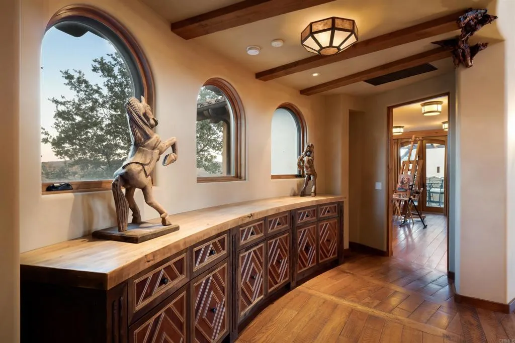https://cdn.realtyfeed.com/cdn/127/307081495/131dec38b751b7259ecca90b90ae3981.webp
