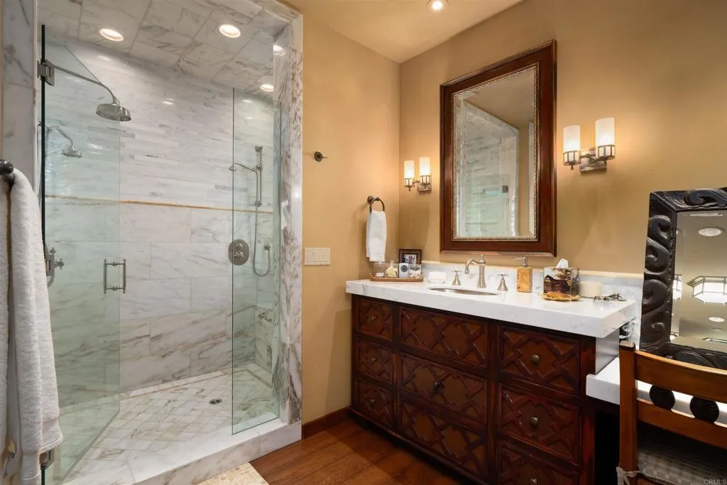 https://cdn.realtyfeed.com/cdn/127/307081495/87f85a2670a707d77962e765382c8642.webp