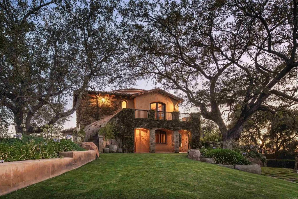 https://cdn.realtyfeed.com/cdn/127/307081495/8f0083fa819236664931fe3b7dd7704d.webp
