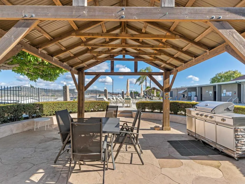 https://cdn.realtyfeed.com/cdn/127/307081595/287baee1bf81d754c9288db684685bb2.webp