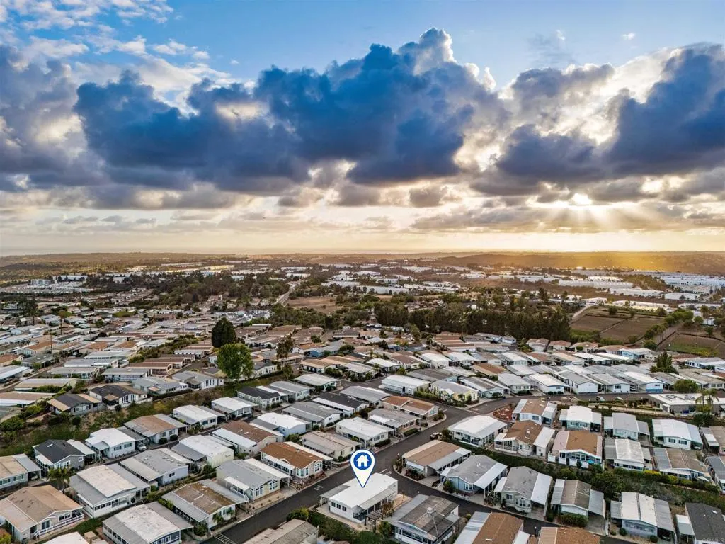 https://cdn.realtyfeed.com/cdn/127/307081595/4258968844f7c6308dffe689ec825aae.webp