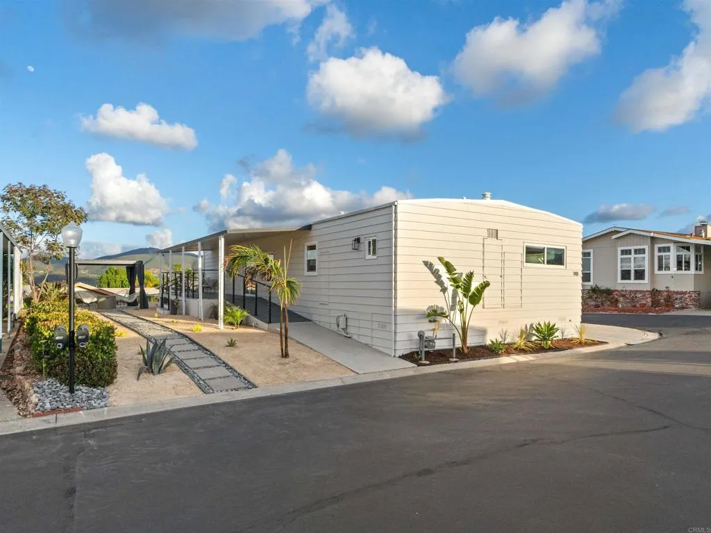 https://cdn.realtyfeed.com/cdn/127/307081595/61974e5bf007cd7d6f7da00b6d623518.webp