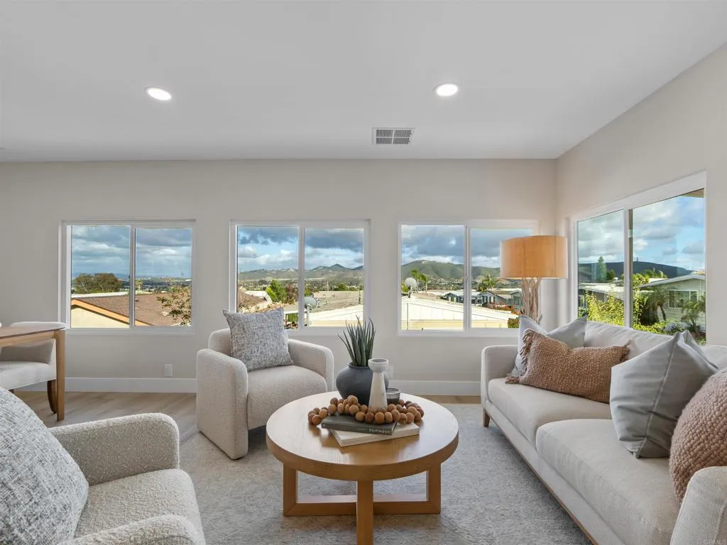 https://cdn.realtyfeed.com/cdn/127/307081595/76f37748f7e948dd9bf446795407ea8d.webp