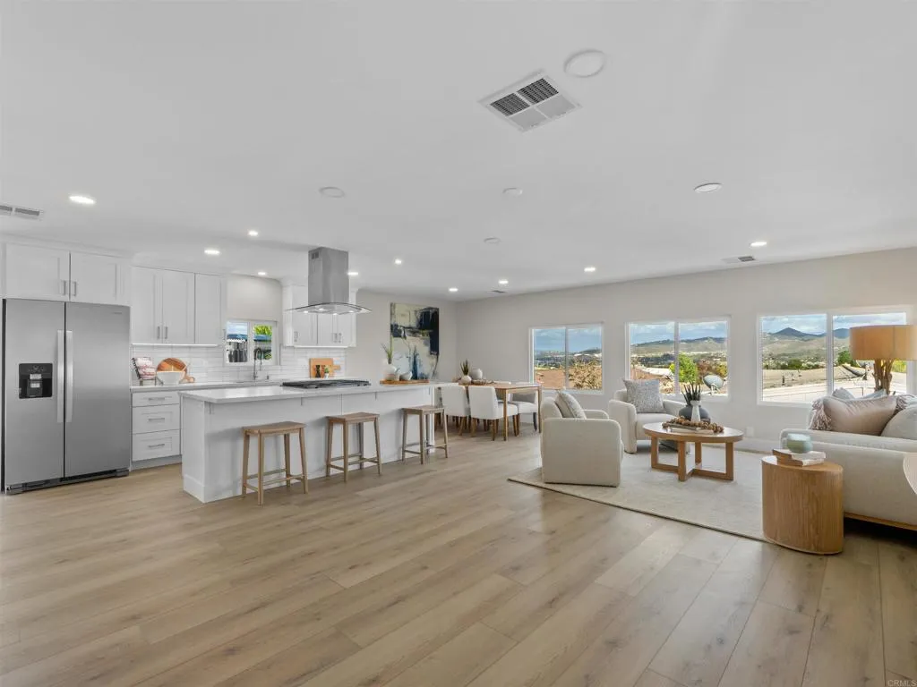 https://cdn.realtyfeed.com/cdn/127/307081595/90946e61722c2f2c93e2cd7600b5f79f.webp