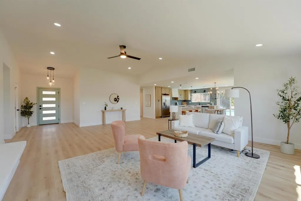 https://cdn.realtyfeed.com/cdn/127/307081616/1abc51bc03ff21475a77df8c8c80f77e.webp
