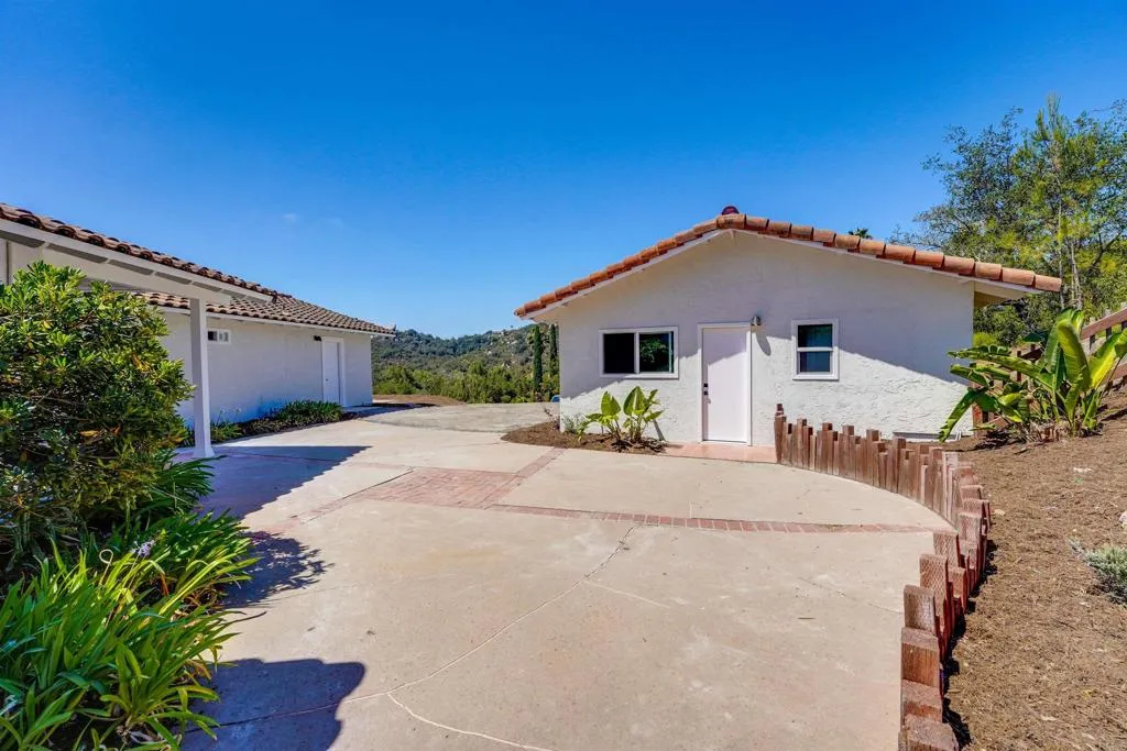 https://cdn.realtyfeed.com/cdn/127/307081616/77cd2dcd15f0a528b5d5fd605b3352ff.webp