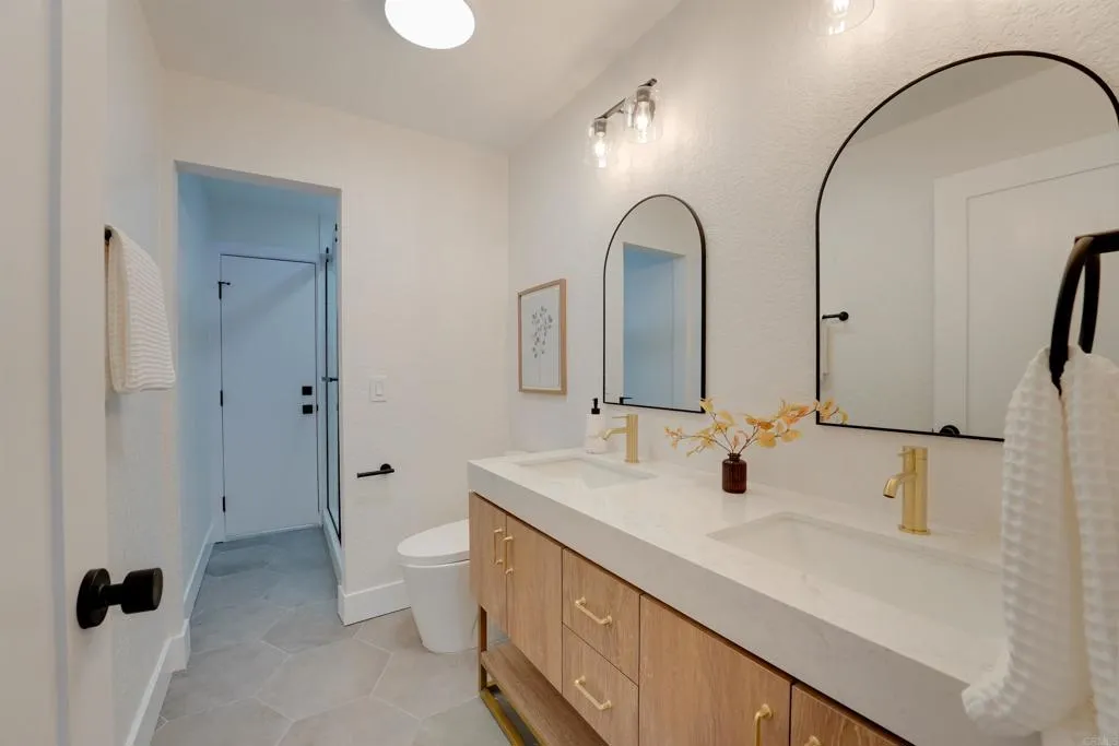 https://cdn.realtyfeed.com/cdn/127/307081616/a163eb9e2e41f440cb1cf3ac2de34b4f.webp