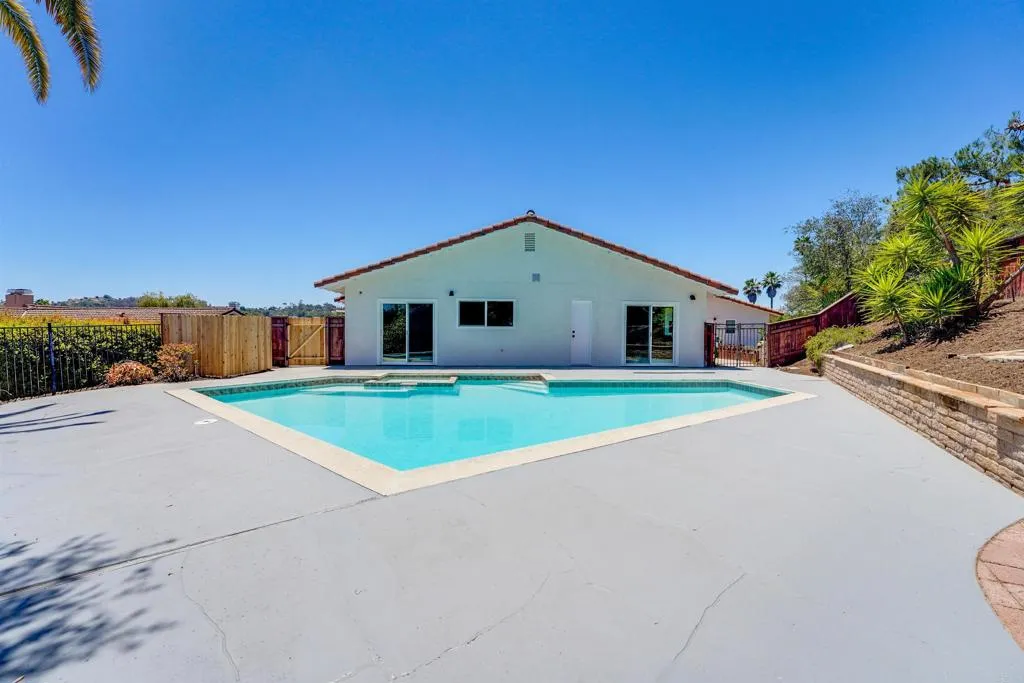 https://cdn.realtyfeed.com/cdn/127/307081616/a4c3cf59ff0b961cfc78ed31d027c2ee.webp