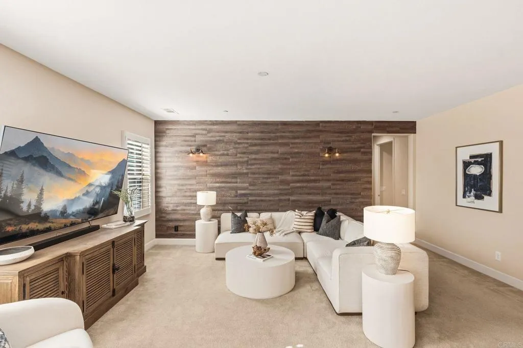 https://cdn.realtyfeed.com/cdn/127/307081703/9594c2b540aa4a3a96f8b8e775c5e35d.webp