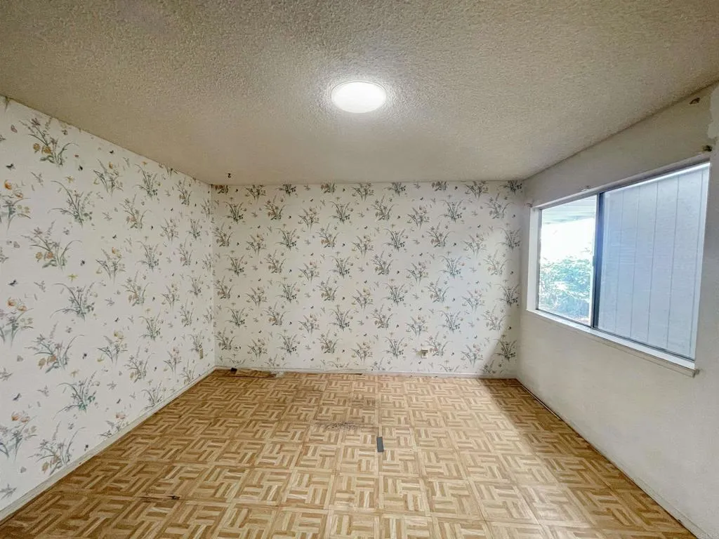 https://cdn.realtyfeed.com/cdn/127/307081784/983f61ddc9bc9e069a211fe4217b62d2.webp