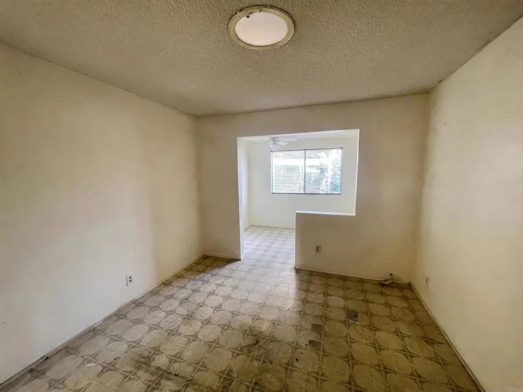 https://cdn.realtyfeed.com/cdn/127/307081784/99cfa0dbb1698fb0c2e0c7c9bc84442f.webp