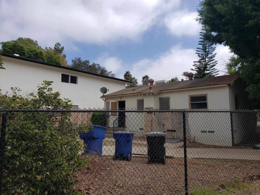 https://cdn.realtyfeed.com/cdn/127/307081863/33d2eacee22bb6cc5b24c974014391d1.webp