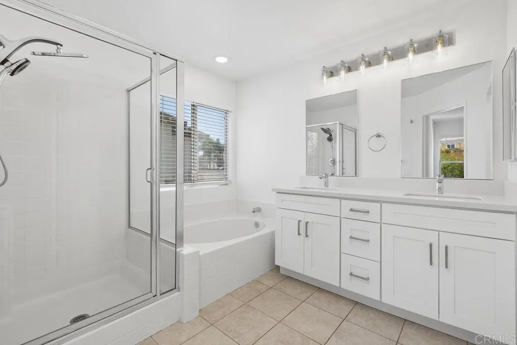 https://cdn.realtyfeed.com/cdn/127/307081887/a3ba4dfc5b49c90e874520644aedca49.webp