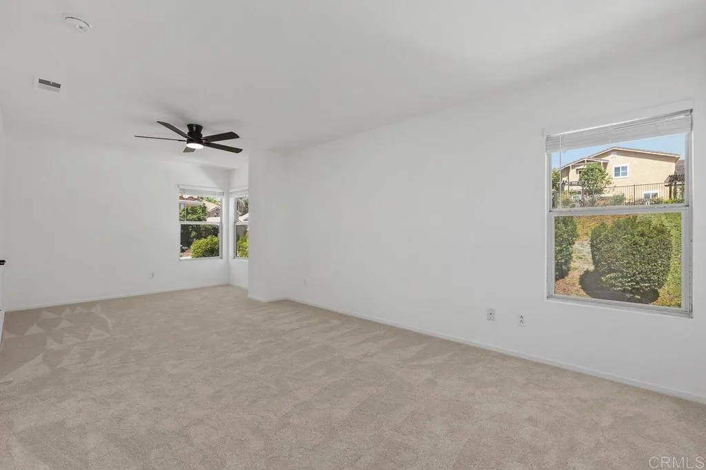 https://cdn.realtyfeed.com/cdn/127/307081887/c9e645c8fc1b41e83c9b22db7370bb76.webp