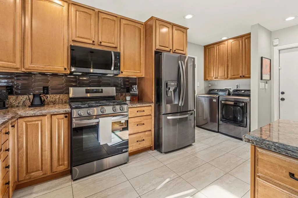 https://cdn.realtyfeed.com/cdn/127/307081898/ad6ef3e1802b9613d09475f42726d4f6.webp
