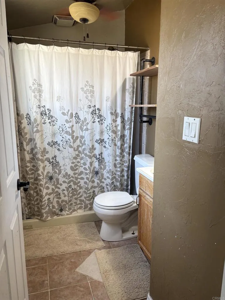 https://cdn.realtyfeed.com/cdn/127/307081906/147723e720a9ebb2972897130af7eb70.webp