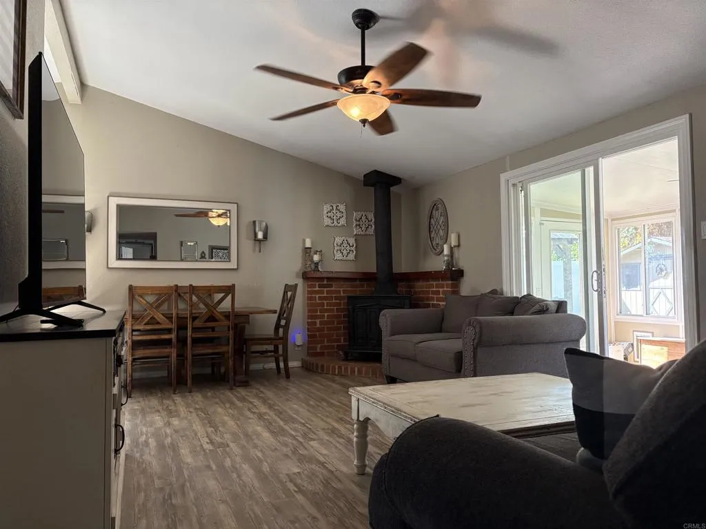 https://cdn.realtyfeed.com/cdn/127/307081906/a79a45e3841319ca0dc37acafc376e91.webp