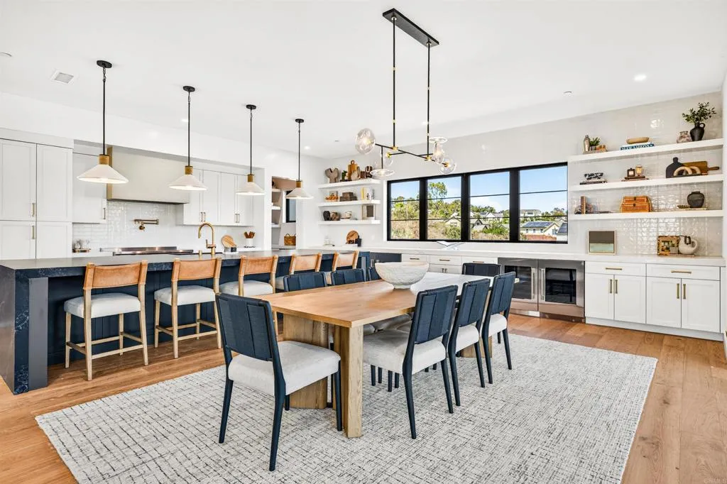 https://cdn.realtyfeed.com/cdn/127/307081932/061f5e442b5d993c983192e531200efd.webp