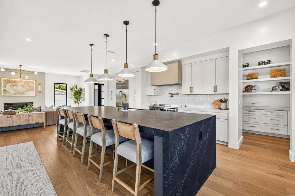https://cdn.realtyfeed.com/cdn/127/307081932/14d04450c6d986961aef2392ad424d53.webp