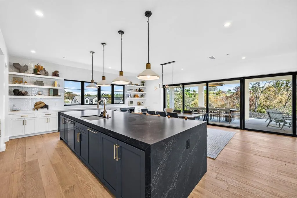 https://cdn.realtyfeed.com/cdn/127/307081932/8b5b1808e5a19a11ca286f2cc39ab59d.webp