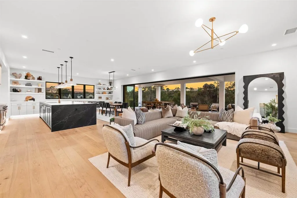 https://cdn.realtyfeed.com/cdn/127/307081932/ce6fb4cd5d0f5d3e0c2f162a8ae6a9c1.webp