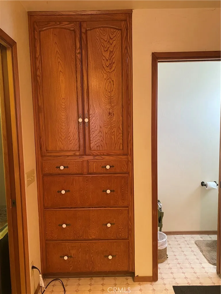 https://cdn.realtyfeed.com/cdn/127/307081967/da69e0ec8f4bc61132b2f9264e7aece6.webp