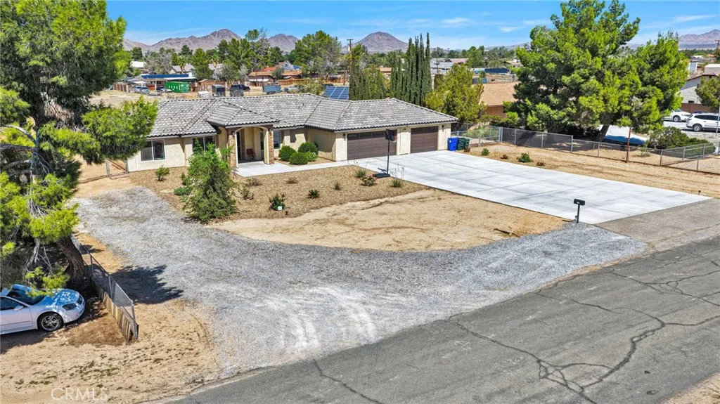13922 Jicarilla Road