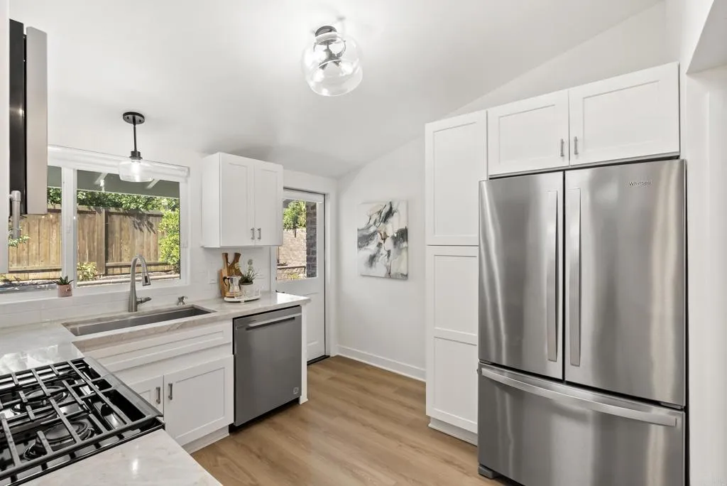 https://cdn.realtyfeed.com/cdn/127/307082036/3a82222e3e19e93d17e9ac7b91e3cbdc.webp