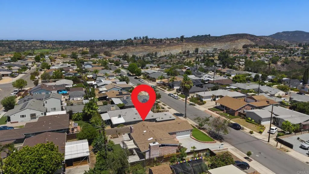 https://cdn.realtyfeed.com/cdn/127/307082036/74edd88bbf30682a6912a324ac367858.webp