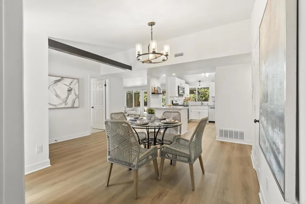 https://cdn.realtyfeed.com/cdn/127/307082036/c410e1252f883e5c6513e4d2167902f8.webp