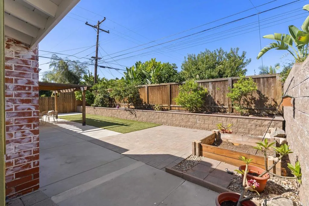 https://cdn.realtyfeed.com/cdn/127/307082036/c944ca91d72516ab84b13a7e922a4fd4.webp