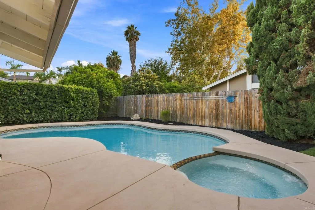 https://cdn.realtyfeed.com/cdn/127/307082082/882adf9b893cfba362677bb0b2cf488e.webp
