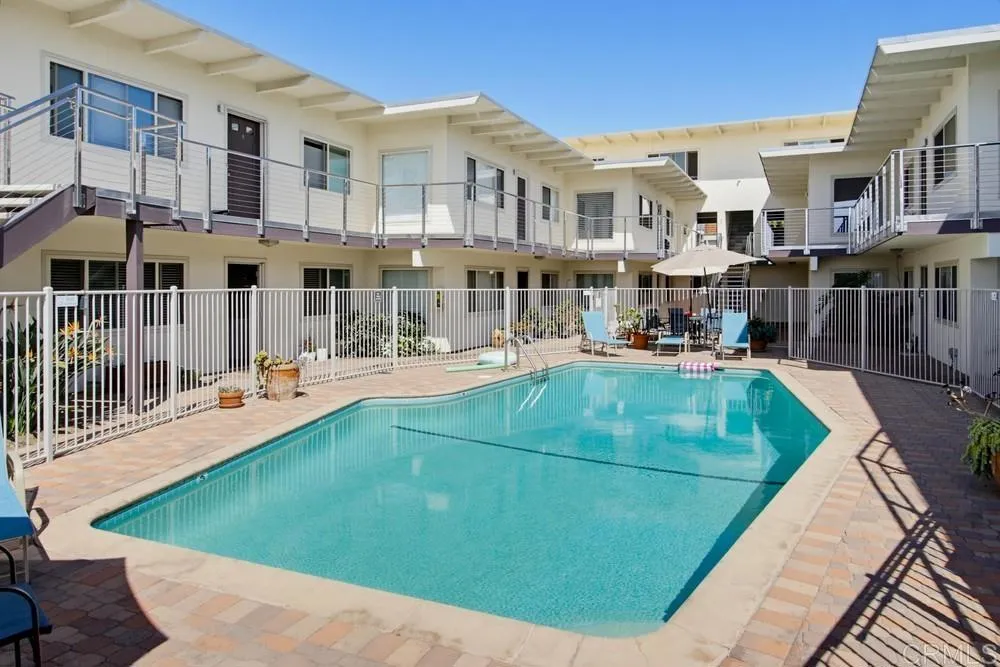 https://cdn.realtyfeed.com/cdn/127/307082132/49f4888e8610017443ec8ff076c562bf.webp