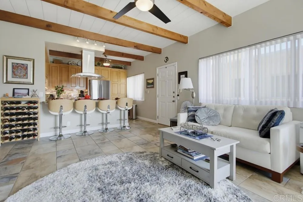 https://cdn.realtyfeed.com/cdn/127/307082132/992b707e7add9297ffe21ab2d930c110.webp